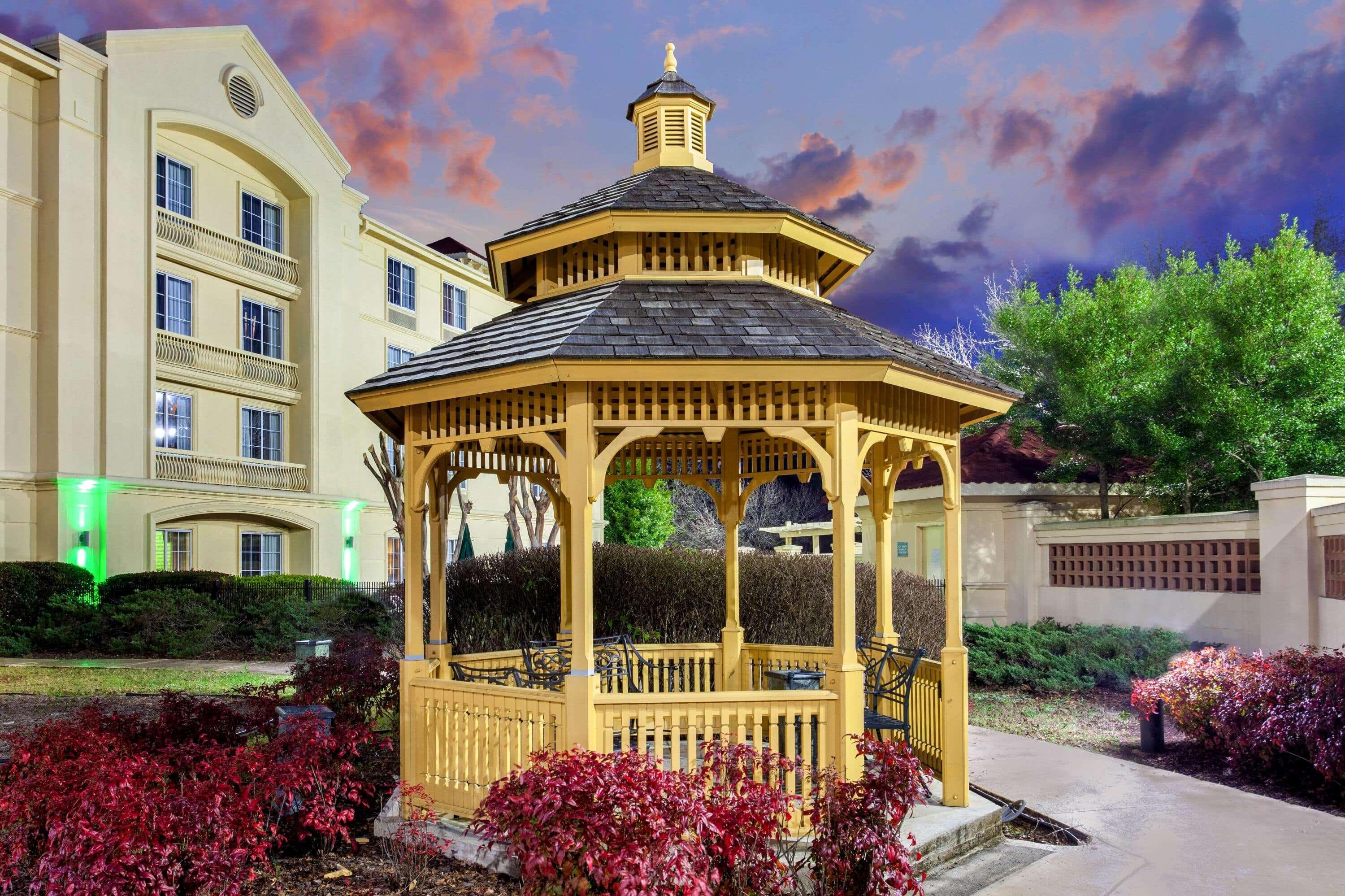 La Quinta By Wyndham Birmingham Гувер Екстер'єр фото